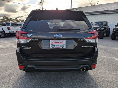 Used 2024 Subaru Forester Limited AWD/4WD image 5