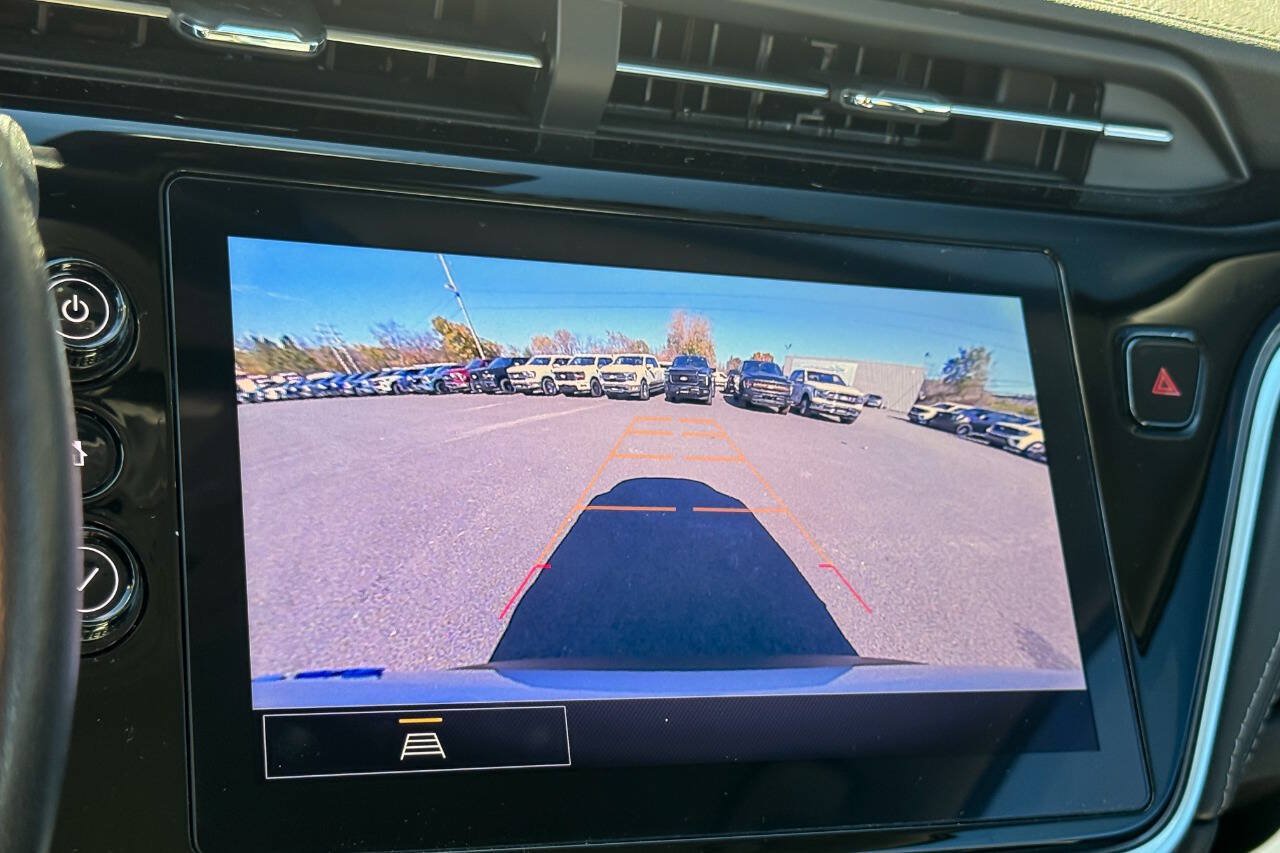 Used 2022 Chevrolet Bolt EUV LT w/ Convenience Package FWD image 29