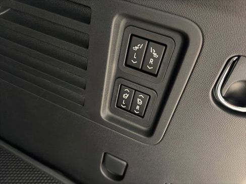 New 2026 Chevrolet Traverse High Country w/ LPO, Floor Liner Package image 18