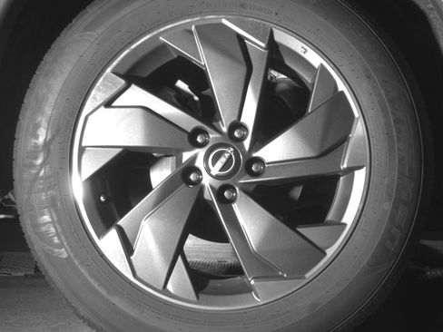 Used 2025 Nissan Rogue SV FWD image 15