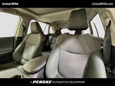 Used 2019 Toyota RAV4 XLE w/ Protection Package AWD/4WD image 5