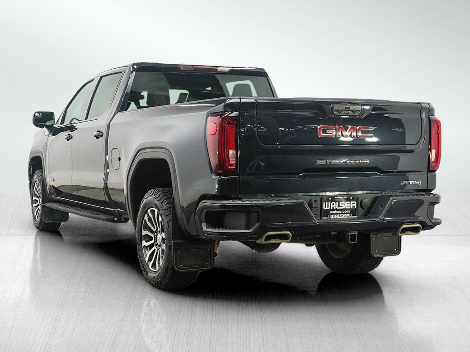 Used 2022 GMC Sierra 1500 AT4 AWD/4WD image 4