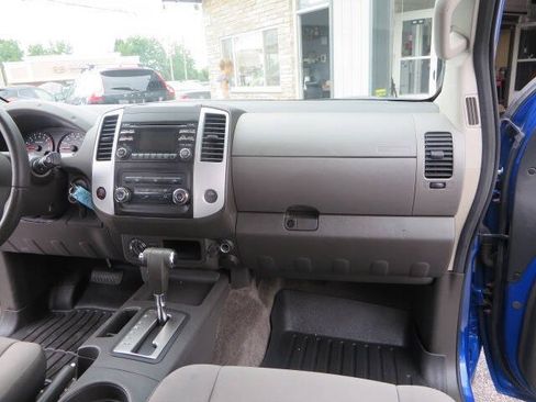 Used 2013 Nissan Xterra S AWD/4WD image 31