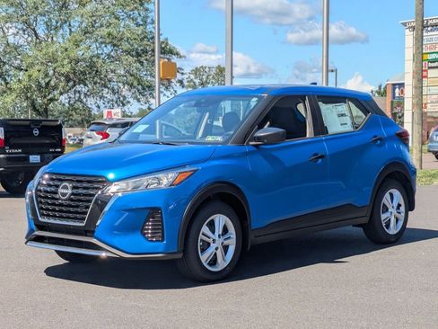 New 2025 Nissan Kicks Play S image 3