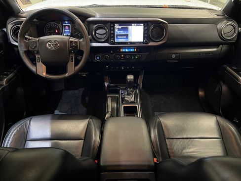 Certified 2020 Toyota Tacoma TRD Off-Road image 10