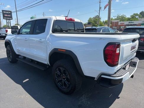 Used 2025 GMC Canyon Elevation w/ Convenience Package AWD/4WD image 4