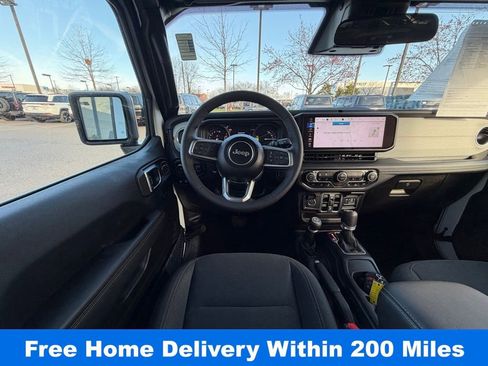 Used 2025 Jeep Wrangler Unlimited Sahara w/ Safety Group image 12