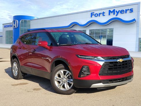 Used 2020 Chevrolet Blazer LT FWD image 1