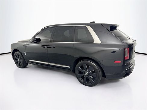 Used 2019 Rolls-Royce Cullinan image 7