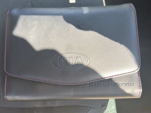Used 2020 Kia Sorento FWD V6 image 36