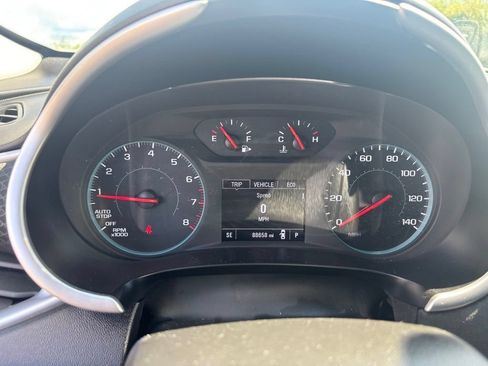 Used 2023 Chevrolet Malibu LT FWD image 16