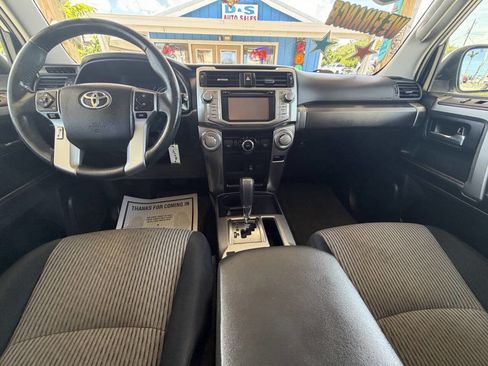 Used 2015 Toyota 4Runner SR5 RWD image 19