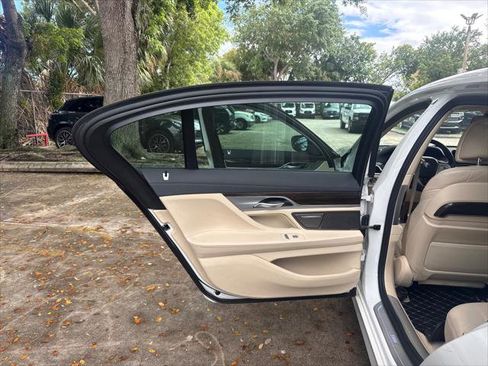 Used 2020 BMW 740i w/ Cold Weather Package RWD image 26