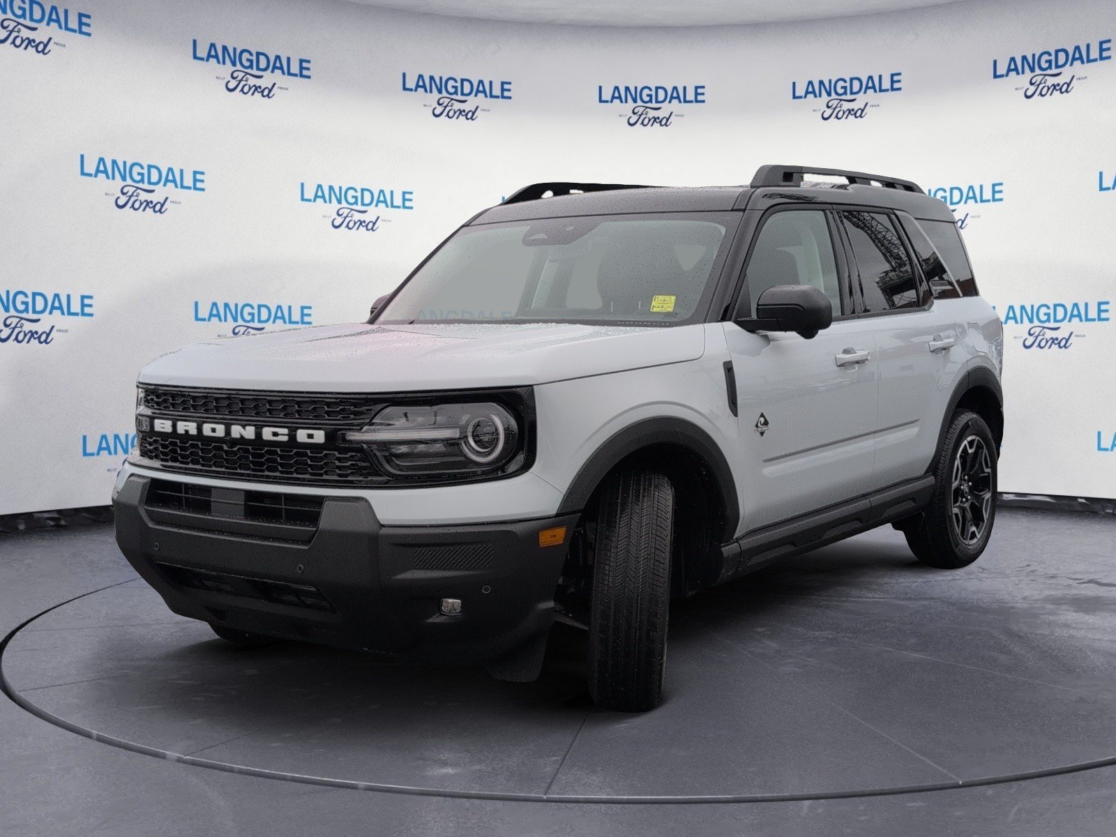 New 2026 Ford Bronco Sport Outer Banks w/ Outer Banks Tech Package+ AWD/4WD image 11