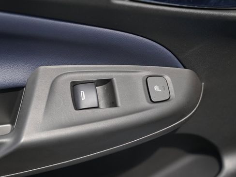 Used 2022 Chevrolet Bolt EUV Premier image 30