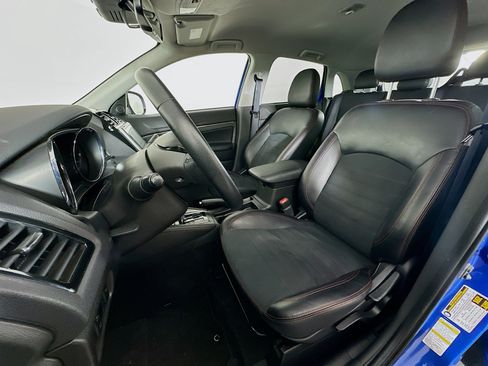 Used 2024 Mitsubishi Outlander Sport AWD image 13
