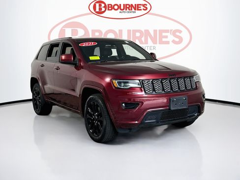 Used 2021 Jeep Grand Cherokee Laredo X AWD/4WD image 1