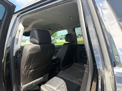 Used 2018 Chevrolet Tahoe LT RWD image 10
