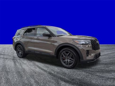 New 2026 Ford Explorer ST RWD image 2
