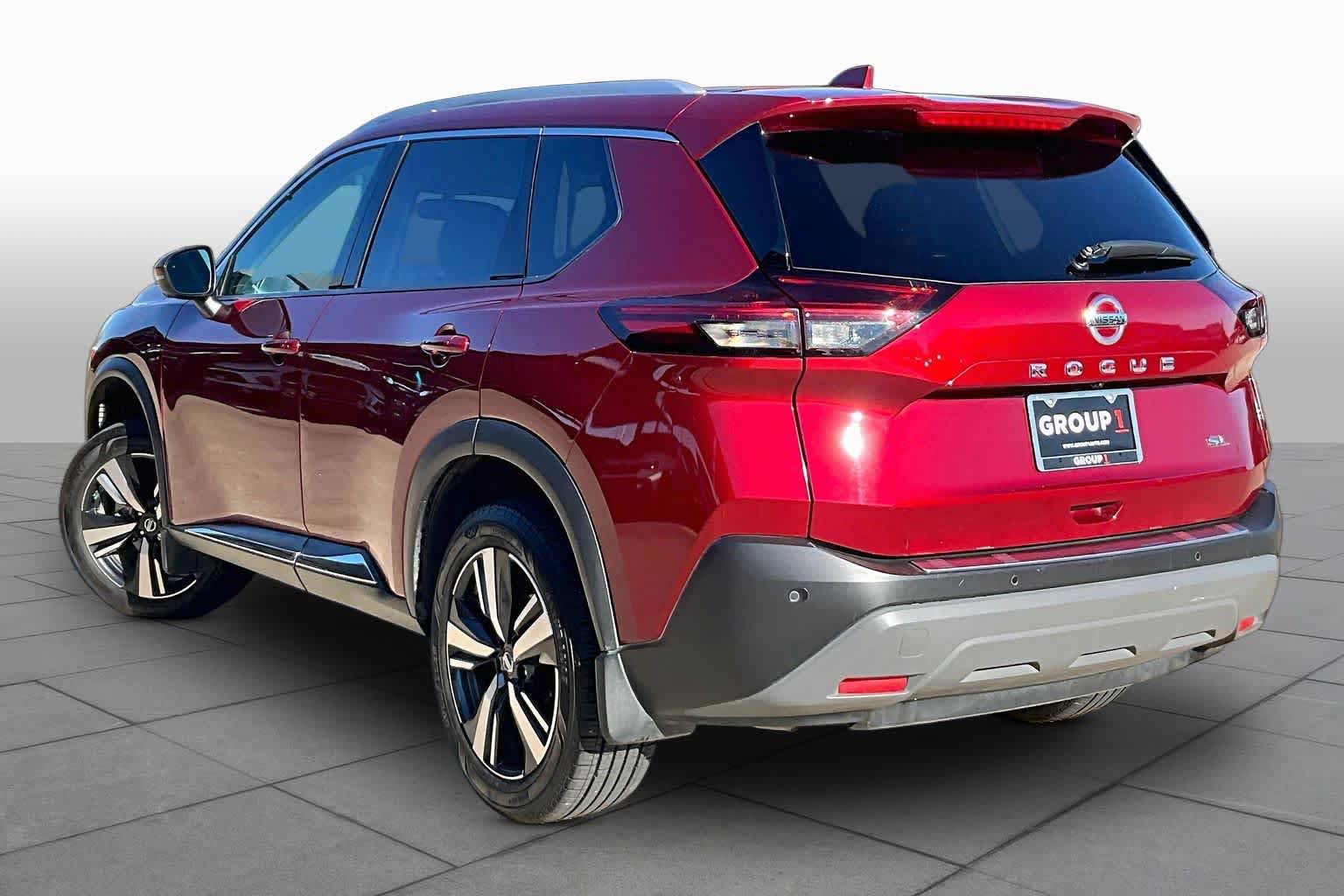 Used 2021 Nissan Rogue SL FWD image 12