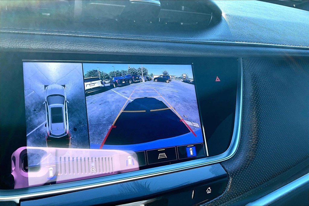 Used 2022 Cadillac XT5 Premium Luxury w/ Technology Package FWD image 14