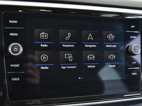 Certified 2022 Volkswagen Atlas SE image 12