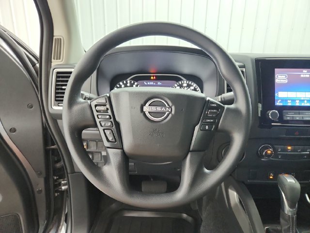 Used 2022 Nissan Frontier SV w/ Technology Package RWD image 23