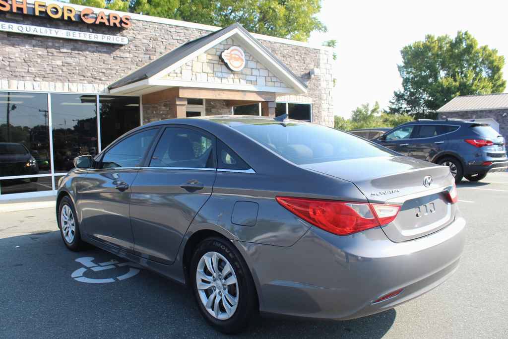 Used 2012 Hyundai Sonata GLS FWD image 9