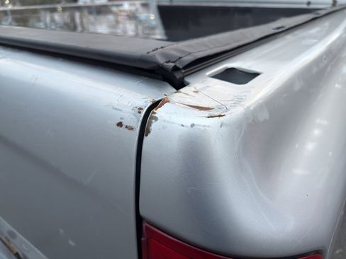 Used 2006 Dodge Ram 2500 Truck SLT image 29