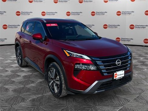 Used 2024 Nissan Rogue SL w/ SL Premium Package image 7