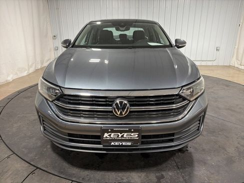 Used 2023 Volkswagen Jetta SEL image 12