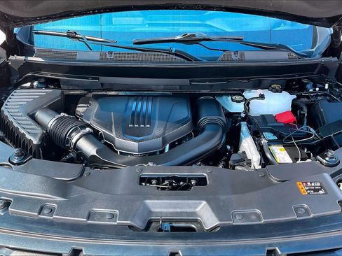 Used 2025 GMC Acadia Elevation image 29