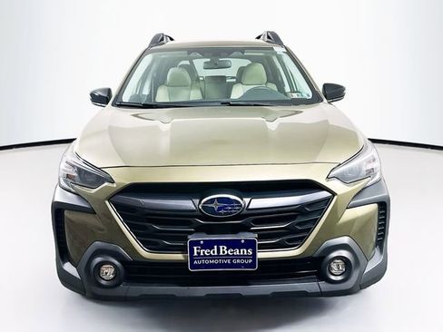Used 2023 Subaru Outback Premium image 2
