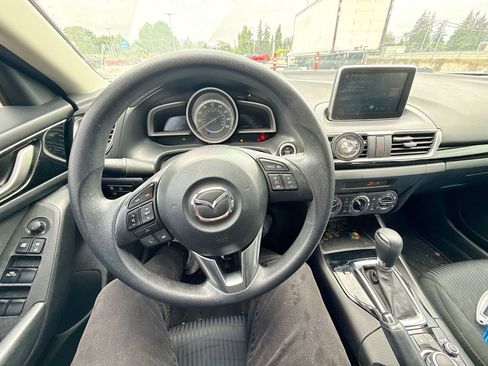Used 2016 MAZDA MAZDA3 i Sport w/ Preferred Equipment Package FWD image 13