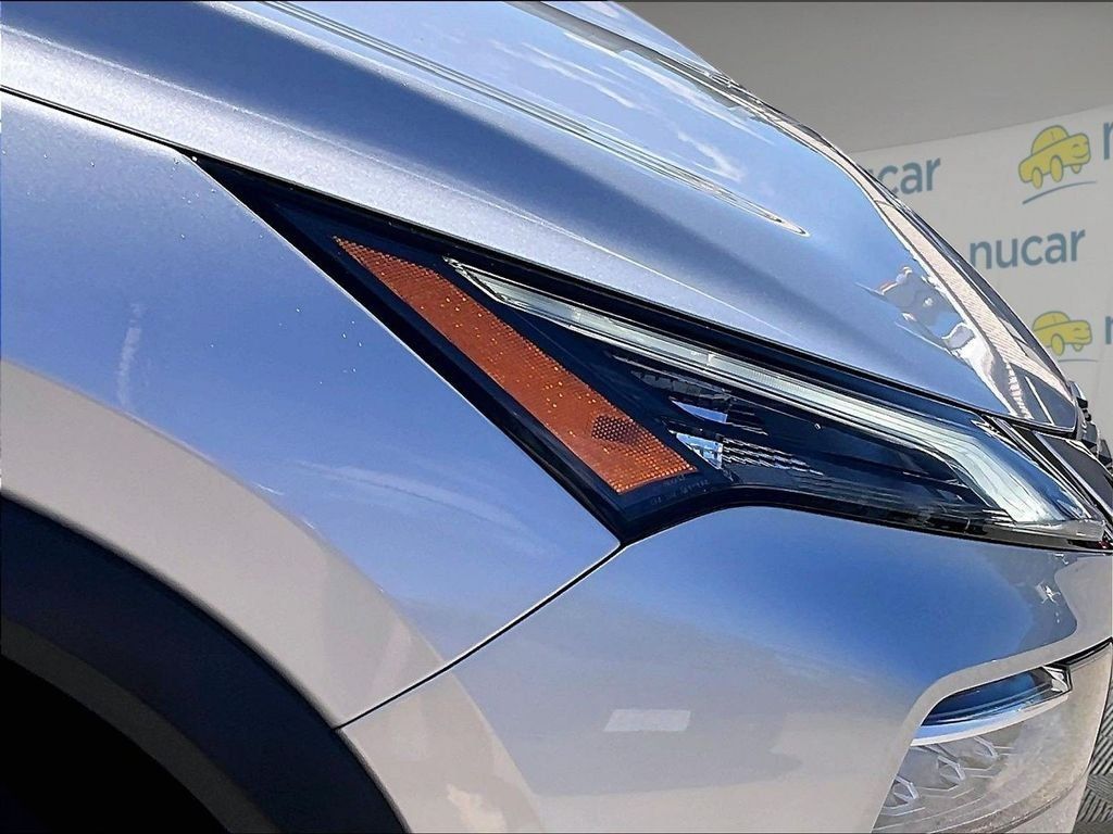 Certified 2023 Nissan Rogue SV AWD/4WD image 31