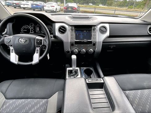 Certified 2018 Toyota Tundra SR5 w/ TRD Off Road Package AWD/4WD image 15