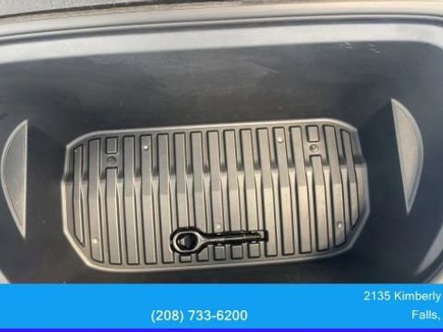 Used 2021 Tesla Model Y Long Range AWD/4WD image 46