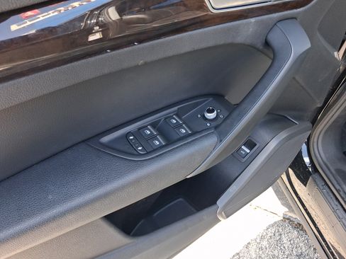 Used 2019 Audi Q5 2.0T Premium w/ Convenience Package AWD/4WD image 13