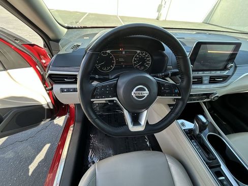 Used 2020 Nissan Altima 2.0 Platinum image 14