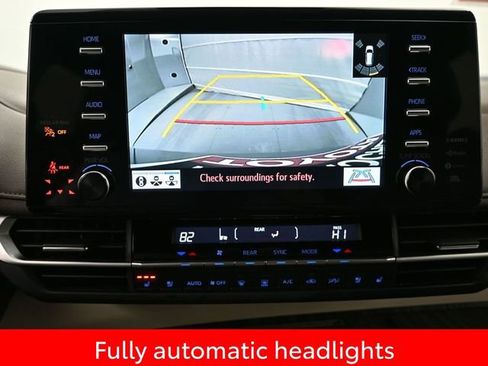 Certified 2023 Toyota Sienna Platinum image 15