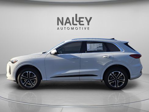 New 2025 Audi Q5 Premium image 3