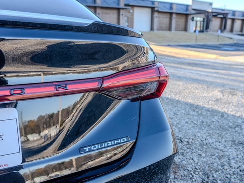 Used 2020 Toyota Avalon Touring image 11