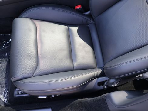 Used 2023 Tesla Model S Standard Range image 32