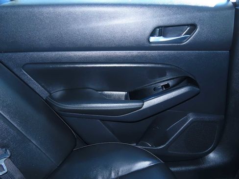 Used 2020 Nissan Altima 2.0 Platinum image 24