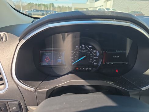 Used 2018 Ford Edge Titanium w/ Equipment Group 302A image 21