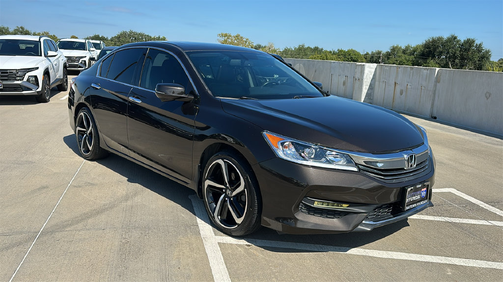 Used 2022 Honda Accord Sport image 15