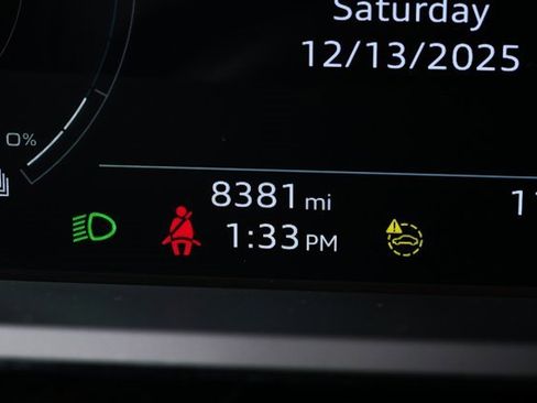 Used 2024 Audi Q8 e-tron Premium Plus image 12