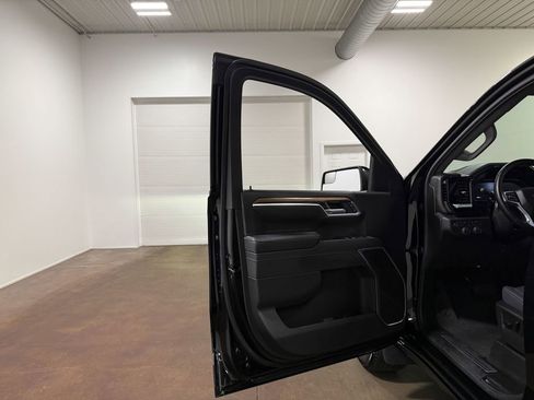 Used 2026 Chevrolet Silverado 1500 RST AWD/4WD image 57