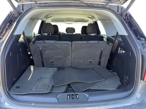 Used 2022 Ford Explorer XLT RWD image 17