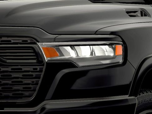 New 2026 RAM 1500 4x4 Crew Cab image 20